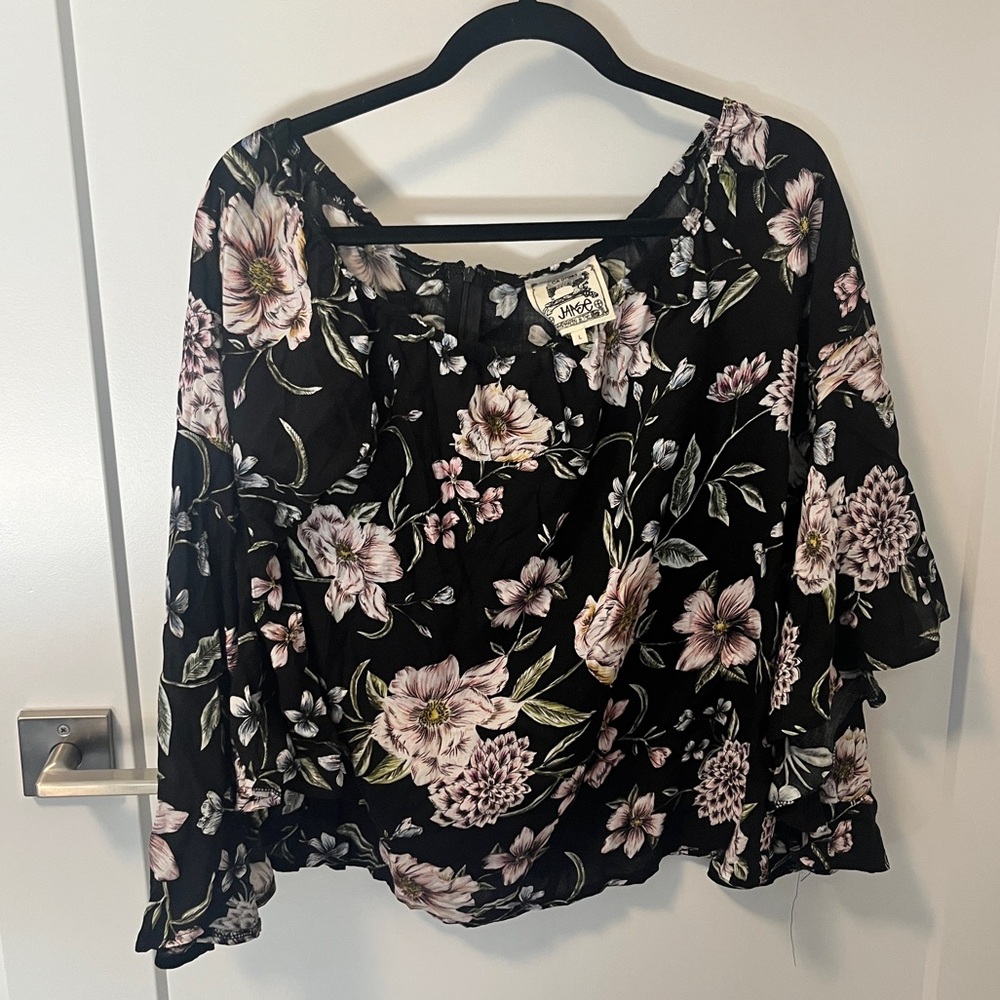 Floral off the shoulder long sleeve